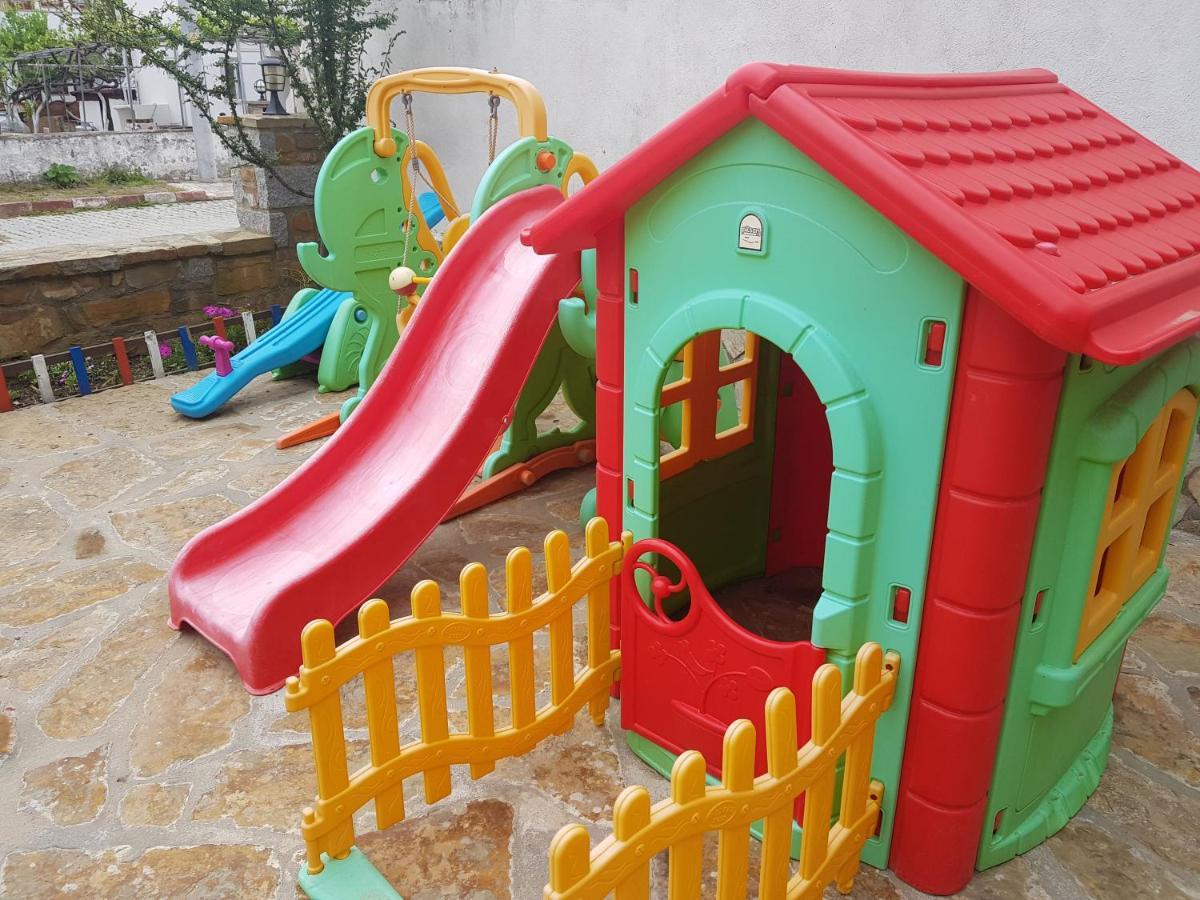 Yeni Bademli Konuk Evi Gokceada ภายนอก รูปภาพ